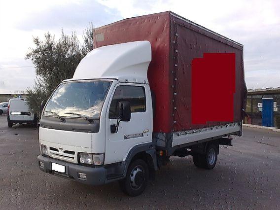 Nissan Cabstar 3.0dci 120cv CENTINATO - 2003