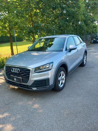 Audi Q2 30 TDI Business