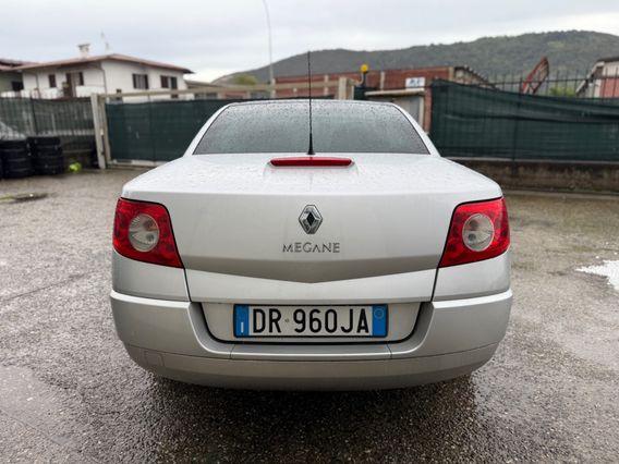 Renault Megane Mégane C-C 1.5 dCi/105CV Dynamique