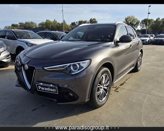 Alfa Romeo Stelvio 2017 2.2 t Business Q4 210cv auto my19