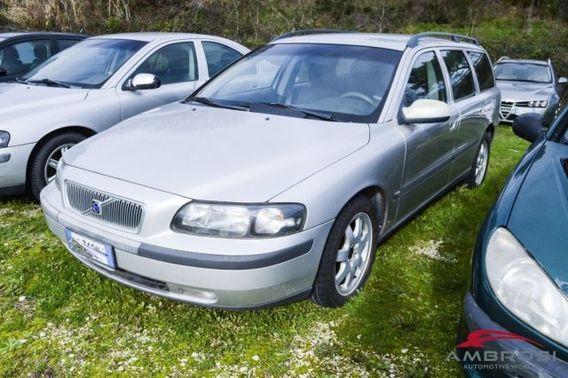 VOLVO V70 2.4 D5 20V cat- PER OPERATORI DEL SETTORE