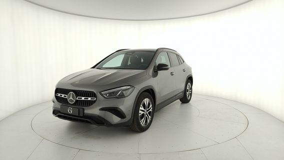 Mercedes-Benz GLA 200 d automatic