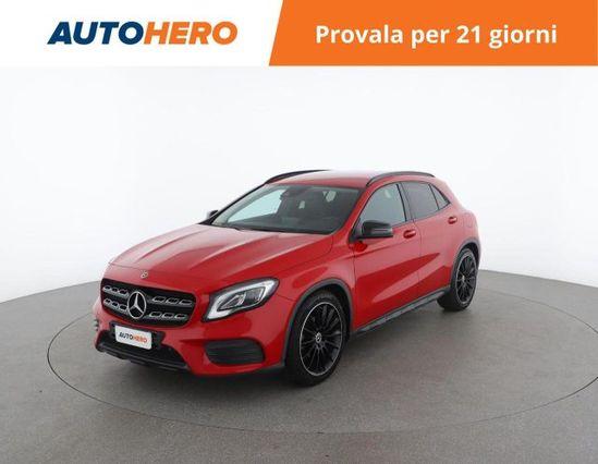 MERCEDES-BENZ GLA 200 Premium