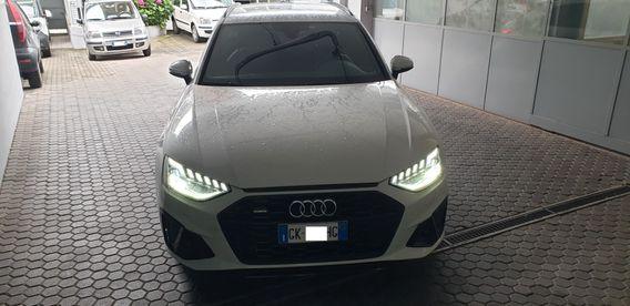 Audi A4 Avant 40 TDI quattro S tronic S line edition