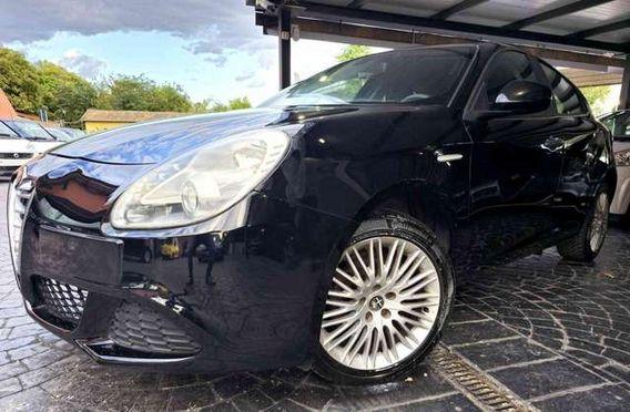 Alfa Romeo Giulietta TOTAL BALCK CERCHI SPORT UNIPRO!