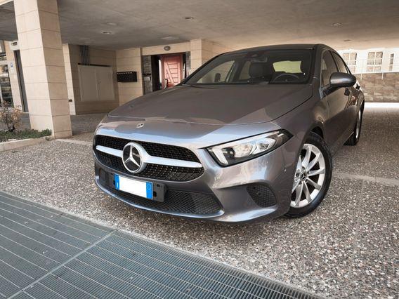 Mercedes-benz A 180 d 1.5 Automatic Sport 116 cv