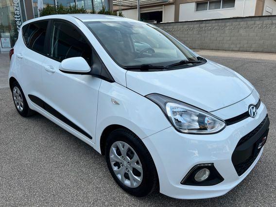 Hyundai i10 1.0 Comfort OK NEOPAT. TELCLIMA/PDC PERFETTA