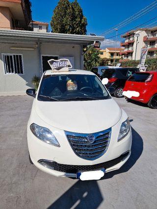 Lancia Ypsilon 1.3 MJT 16V 95 CV 5 porte S&S Silver