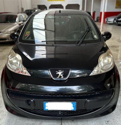 Peugeot 107 1.0 68CV 3p. Sweet Years 2Tronic